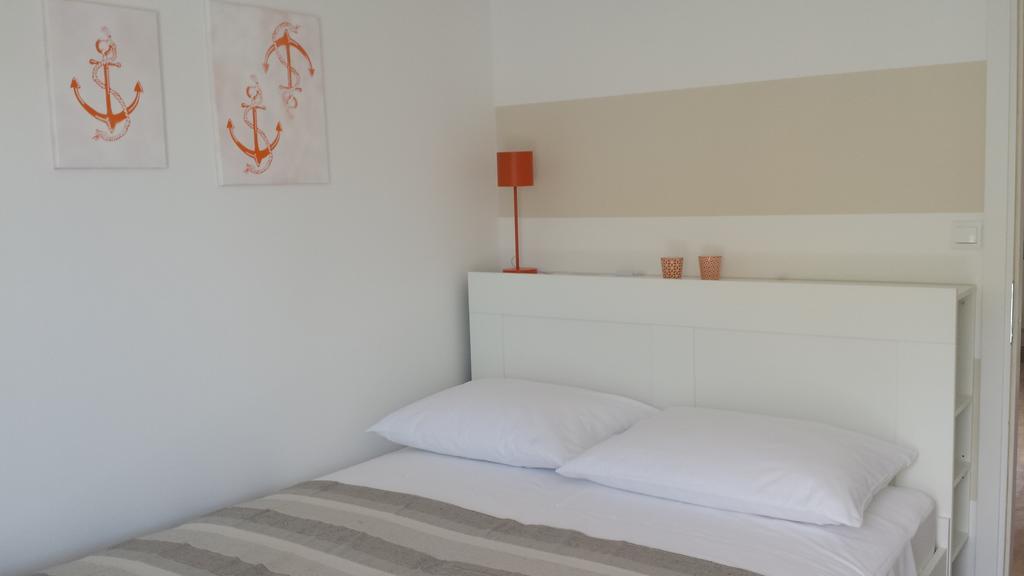 Apartments Vala Grebastica Exterior photo