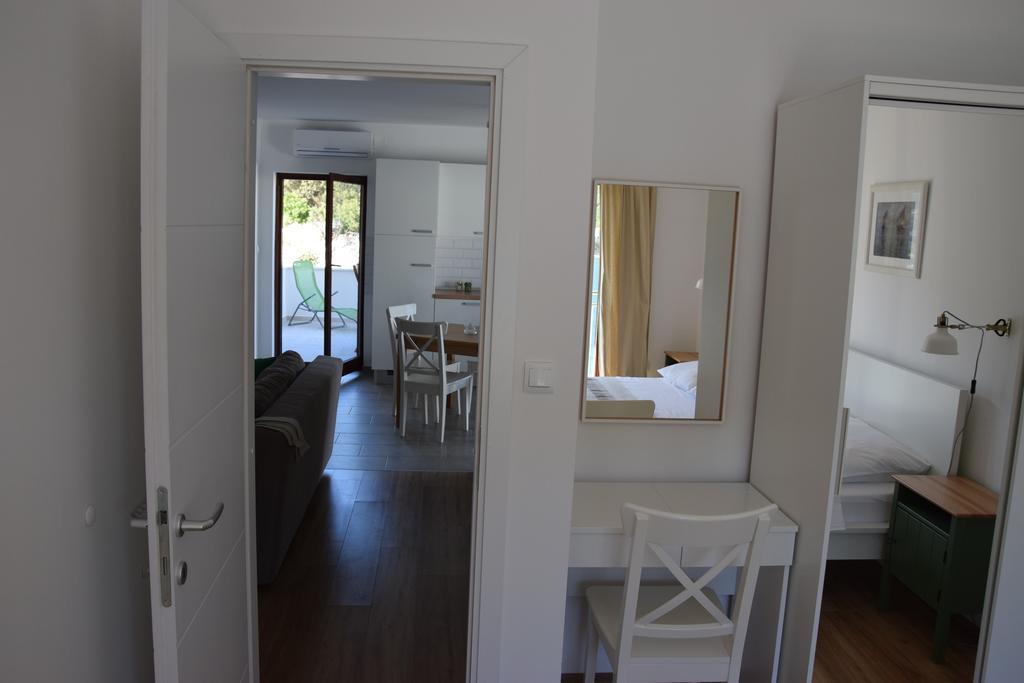 Apartments Vala Grebastica Exterior photo